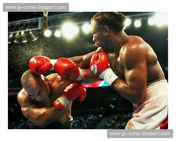 拳坛双子星的权力游戏：罗伊·琼斯与霍普金斯，跨越17年的恩怨史诗